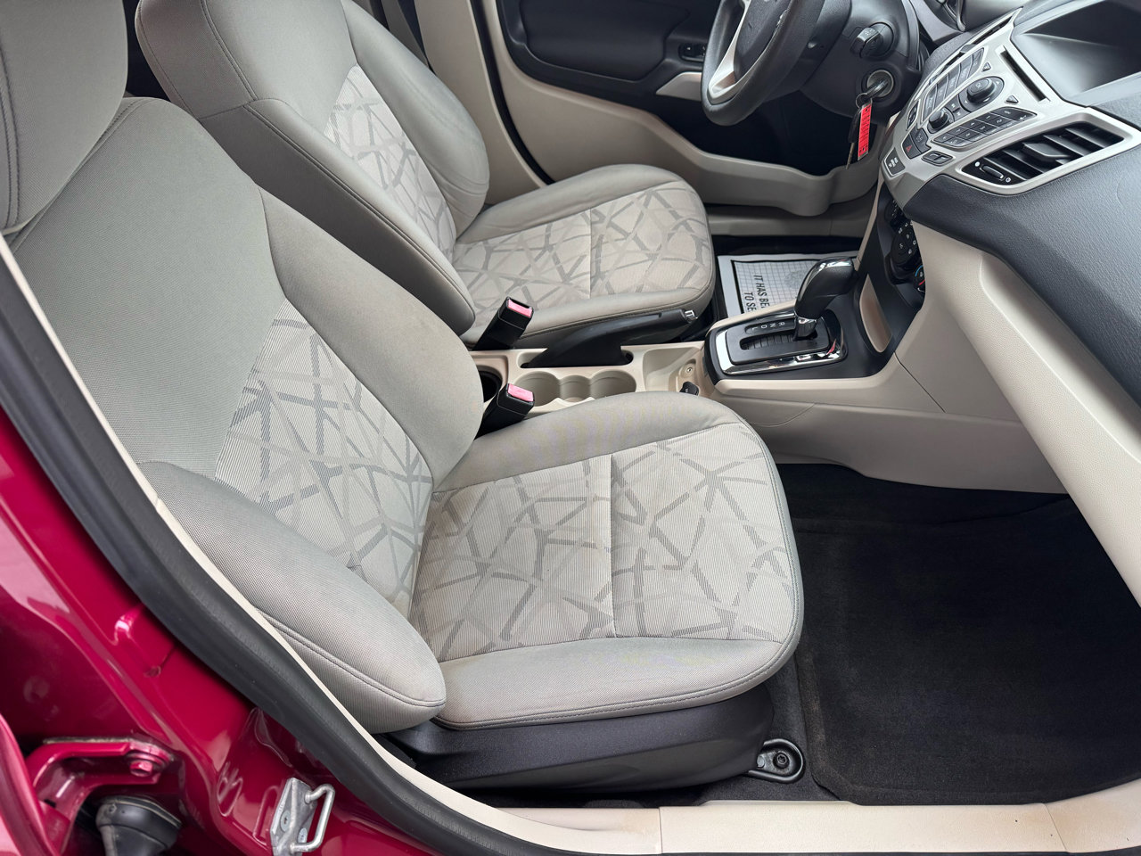 Used 2011 Ford Fiesta SE w/ 203A Rapid Spec Order Code image 10