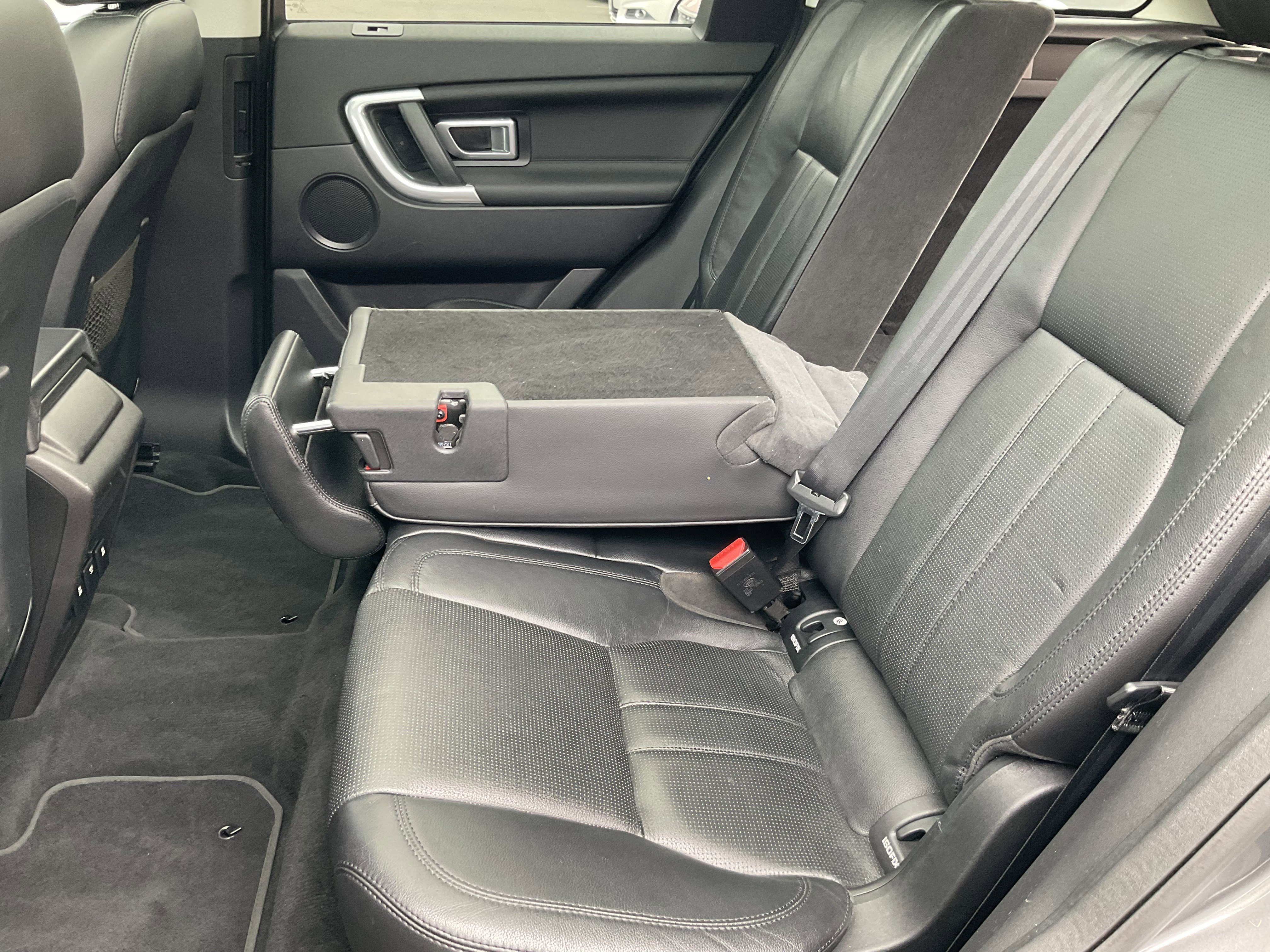 Used 2016 Land Rover Discovery Sport HSE AWD/4WD image 45