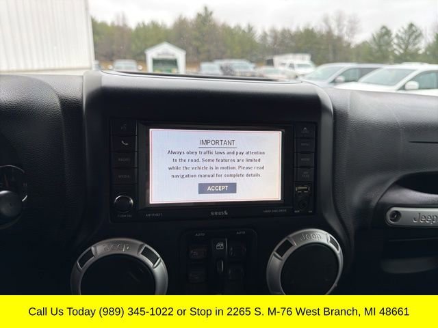 Used 2014 Jeep Wrangler Unlimited Rubicon w/ Max Tow Package AWD/4WD image 24