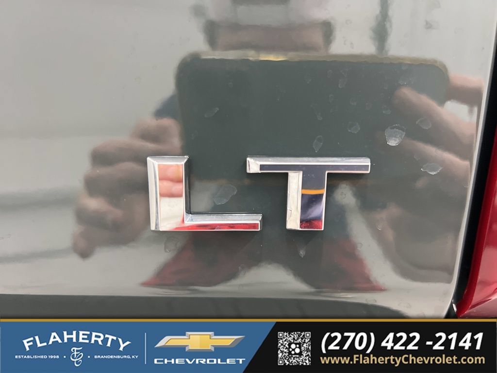 Used 2025 Chevrolet Silverado 1500 LT AWD/4WD image 19