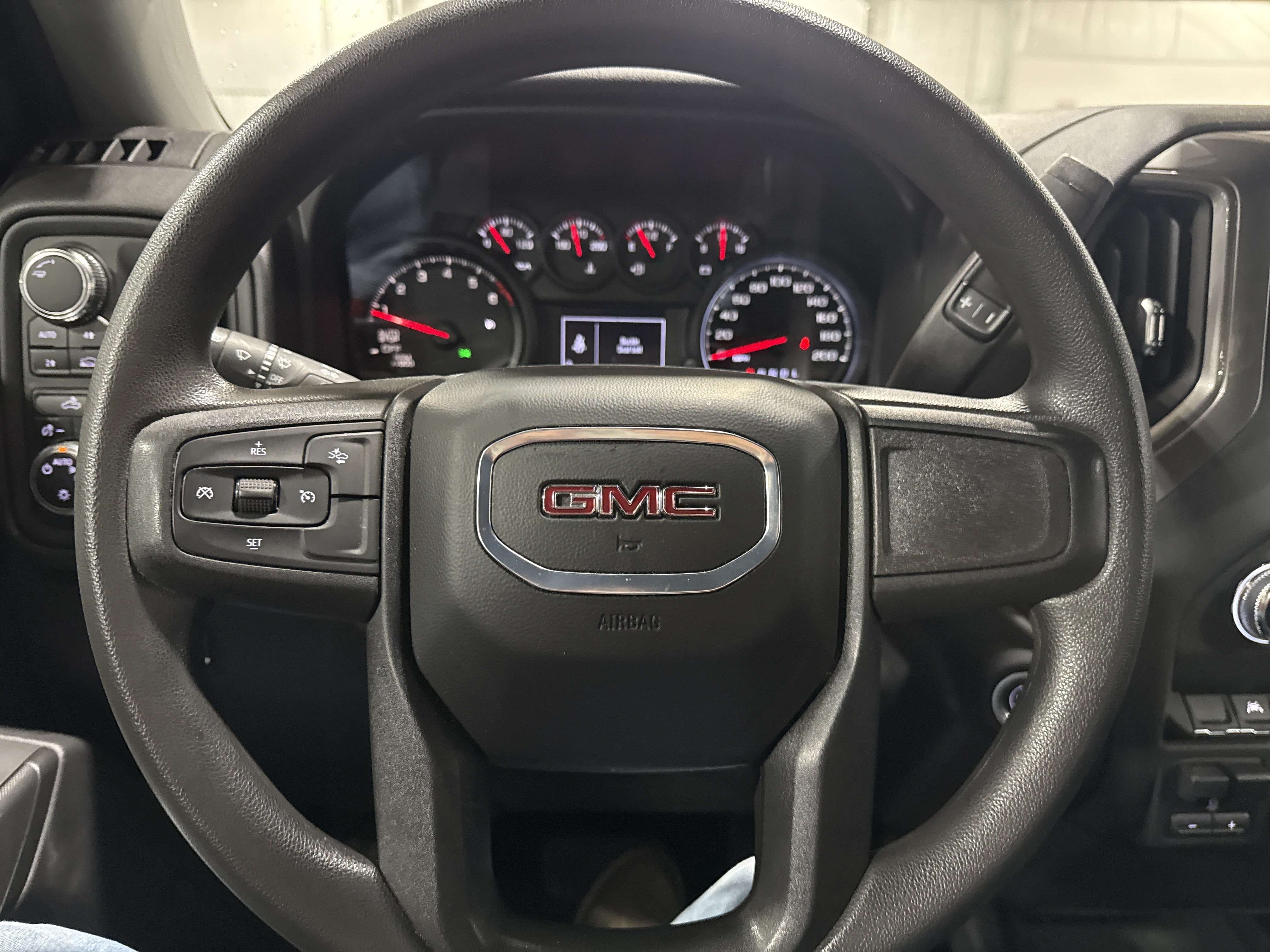 Used 2024 GMC Sierra 1500 Pro w/ Graphite Edition AWD/4WD image 10