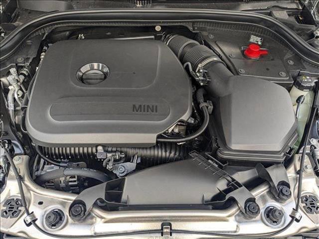 Used 2025 MINI Cooper 2-Door Hardtop FWD image 18