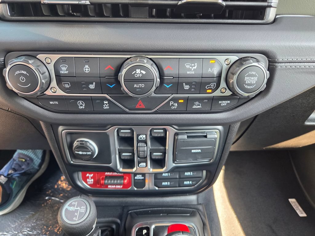 New 2026 Jeep Gladiator Mojave AWD/4WD image 24