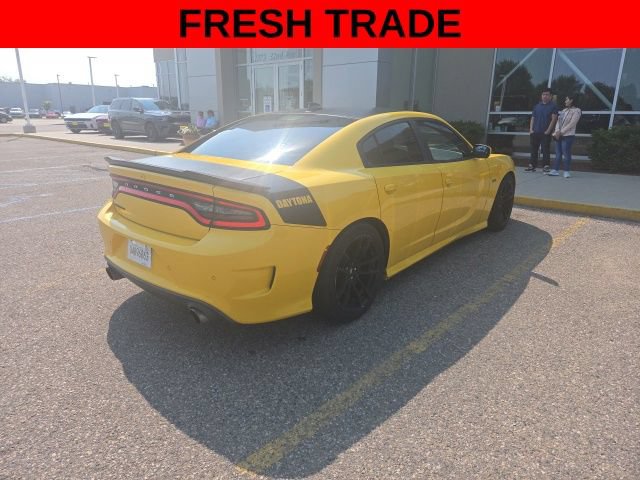 Used 2018 Dodge Charger R/T RWD image 3