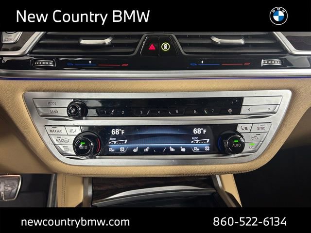 Used 2022 BMW 750i xDrive w/ Executive Package AWD/4WD image 22