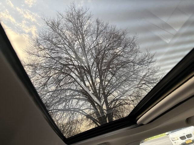 Used 2018 Toyota Avalon Limited w/ Protection Package image 21