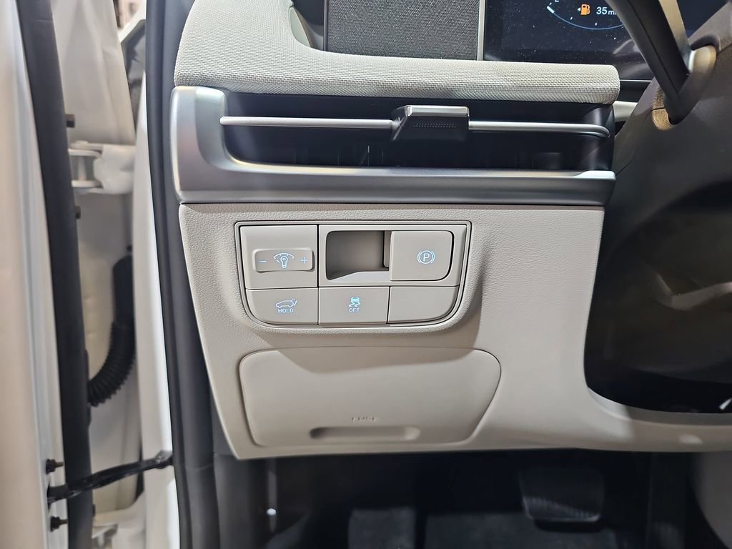 New 2026 Hyundai Tucson Limited image 27