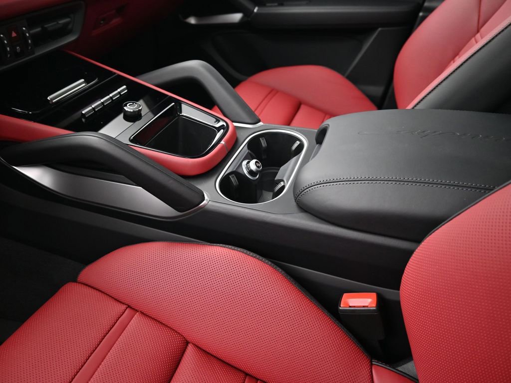 New 2026 Porsche Cayenne E-Hybrid Coupe image 22