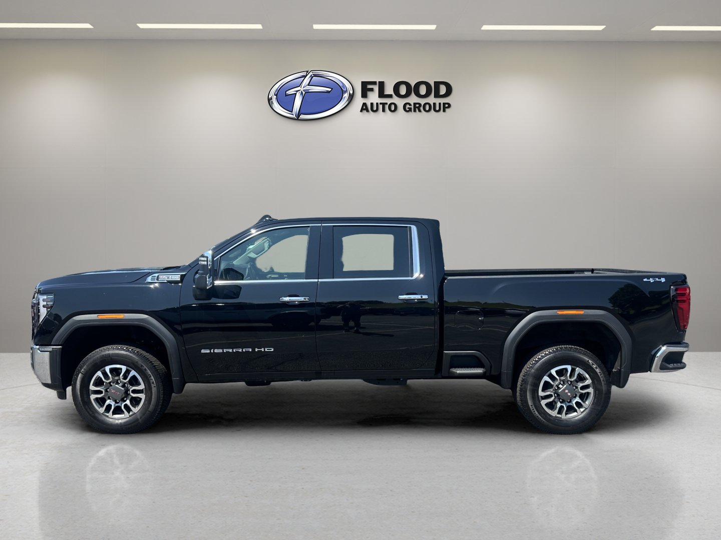Used 2026 GMC Sierra 2500 SLT w/ SLT Convenience Package AWD/4WD image 5