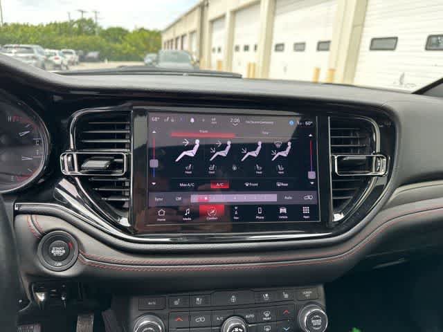 Used 2024 Dodge Durango GT AWD/4WD image 9