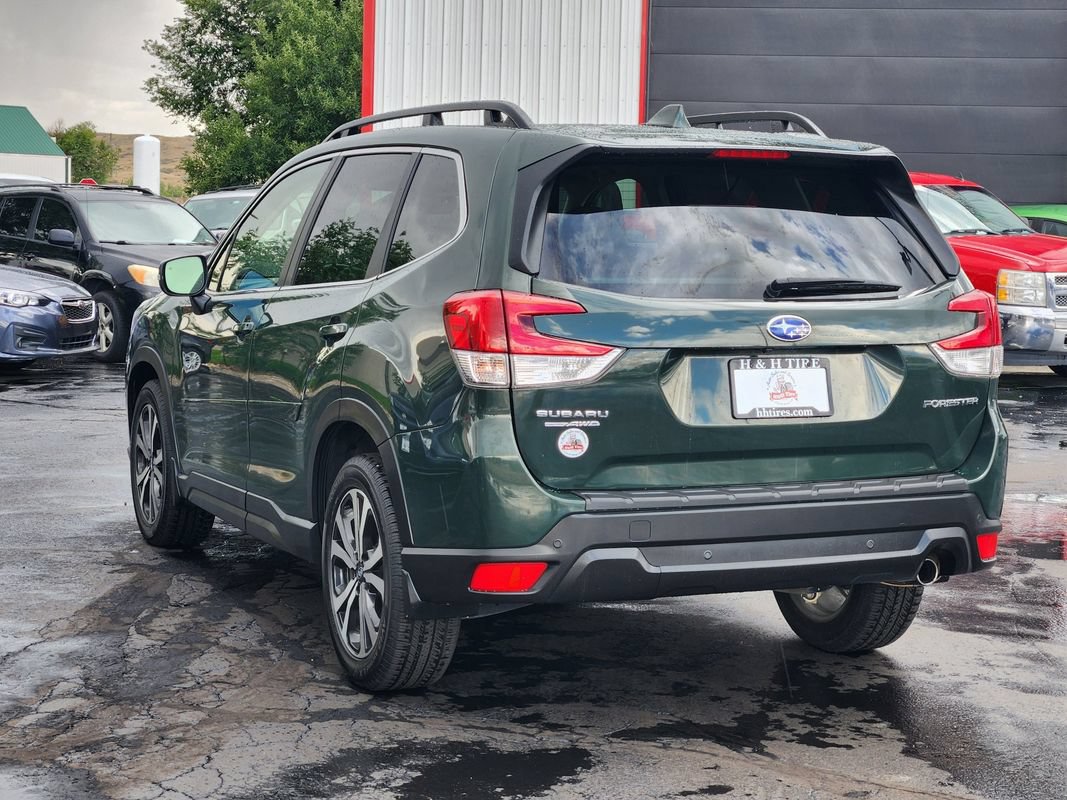 Used 2022 Subaru Forester Limited AWD/4WD image 11