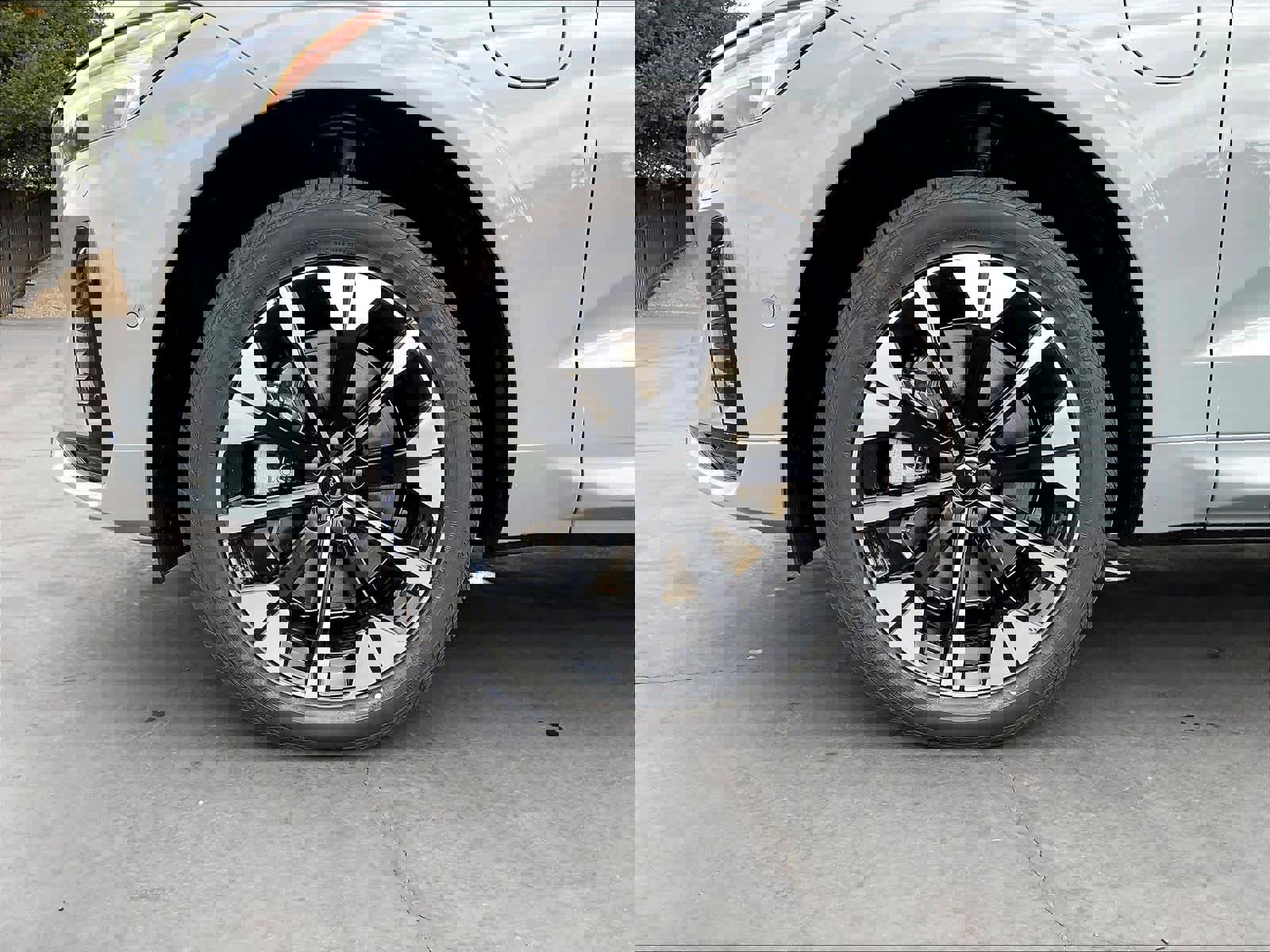 New 2026 Volvo XC60 T8 Plus w/ Climate Package image 14