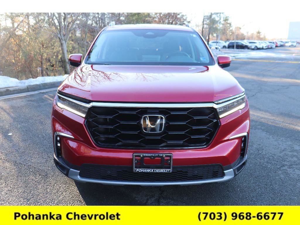 Used 2024 Honda Pilot Touring image 2