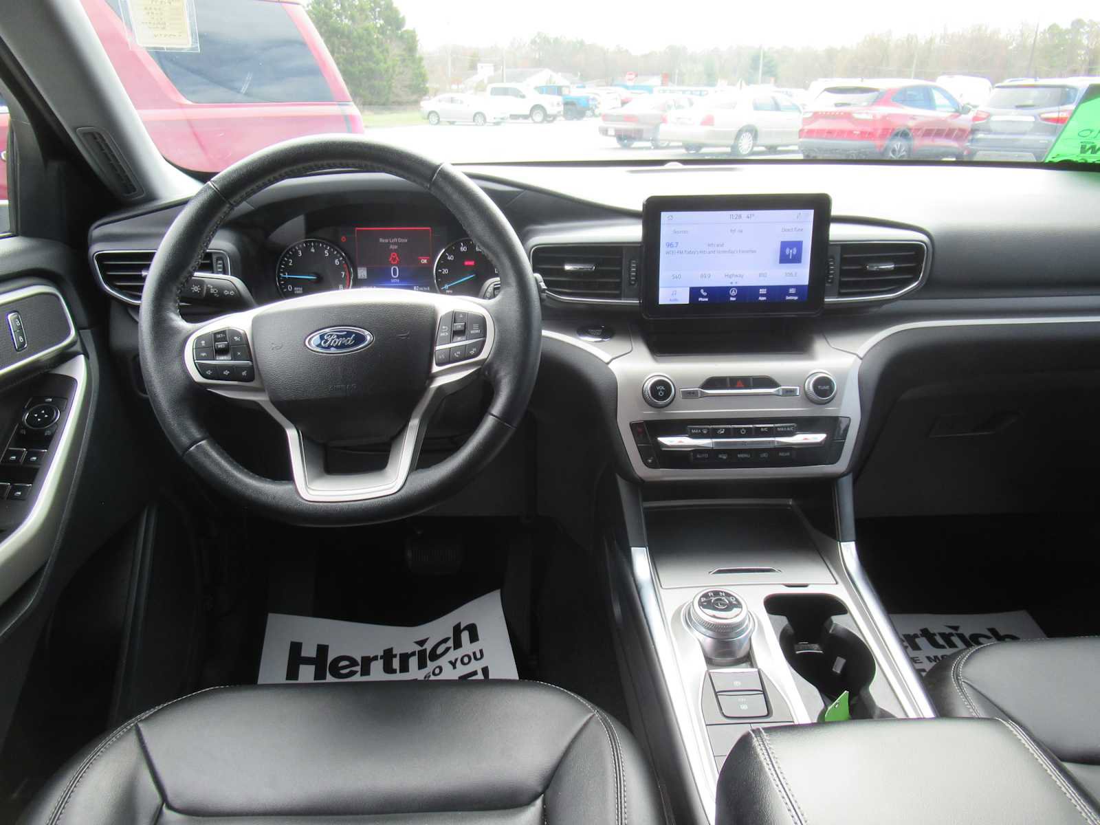 Used 2022 Ford Explorer XLT w/ Equipment Group 202A image 17