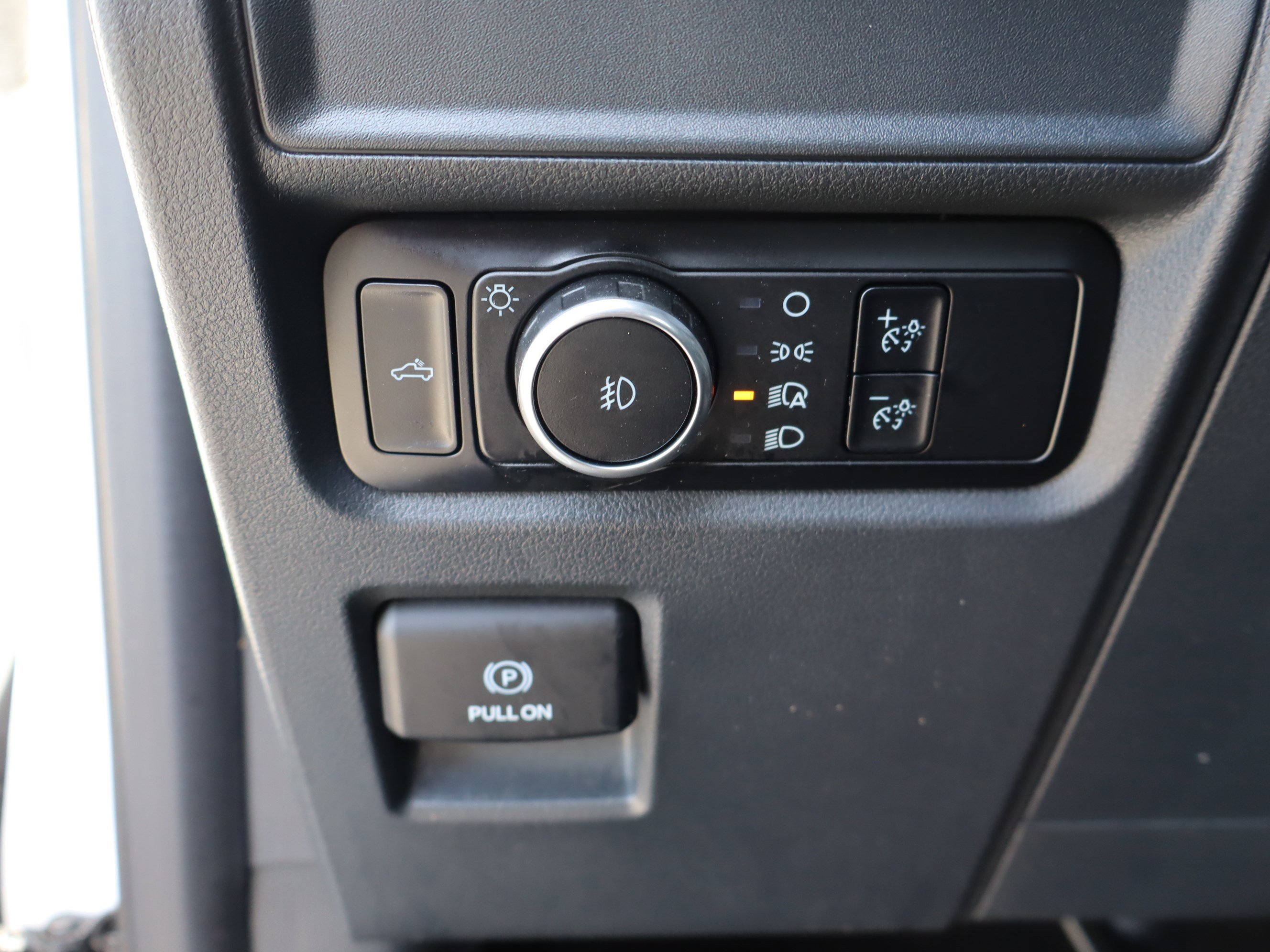 Used 2024 Ford F150 STX image 19