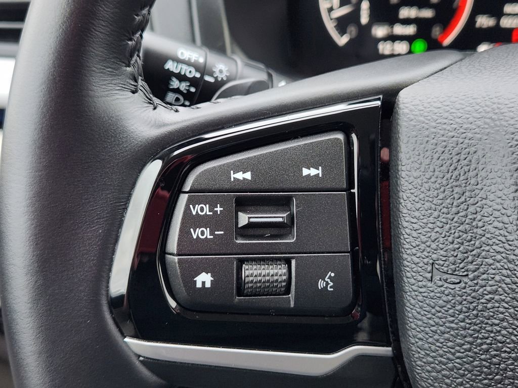 Used 2025 Honda Odyssey Touring image 33