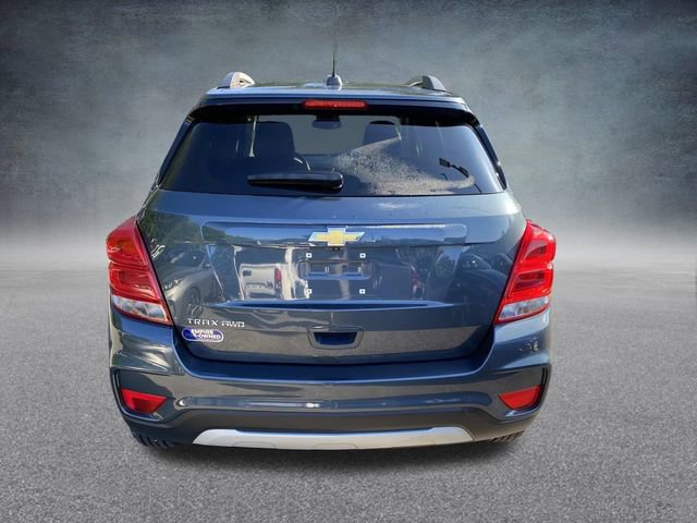 Used 2022 Chevrolet Trax LT w/ LT Convenience Package image 4
