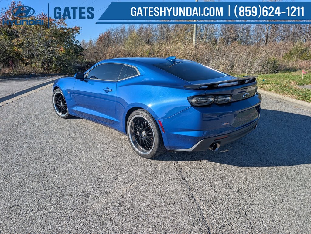 Used 2019 Chevrolet Camaro SS image 3