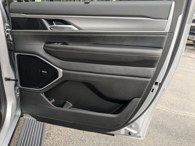 New 2026 Jeep Grand Wagoneer L Limited AWD/4WD image 33