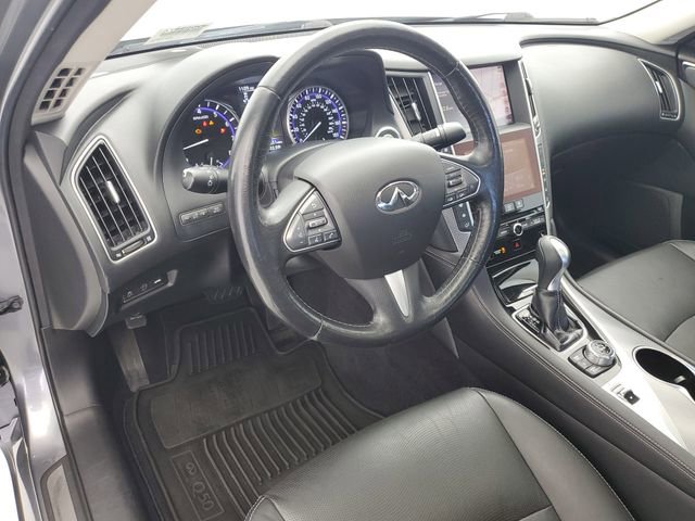 Used 2016 INFINITI Q50 Premium w/ Driver Assistance Package RWD image 18
