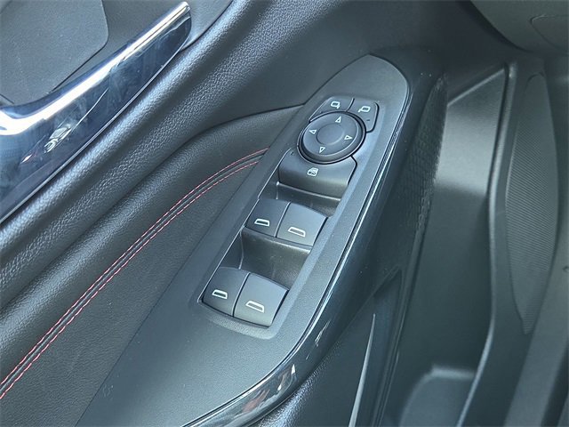 New 2026 Chevrolet Trax RS w/ Driver Confidence Package image 21