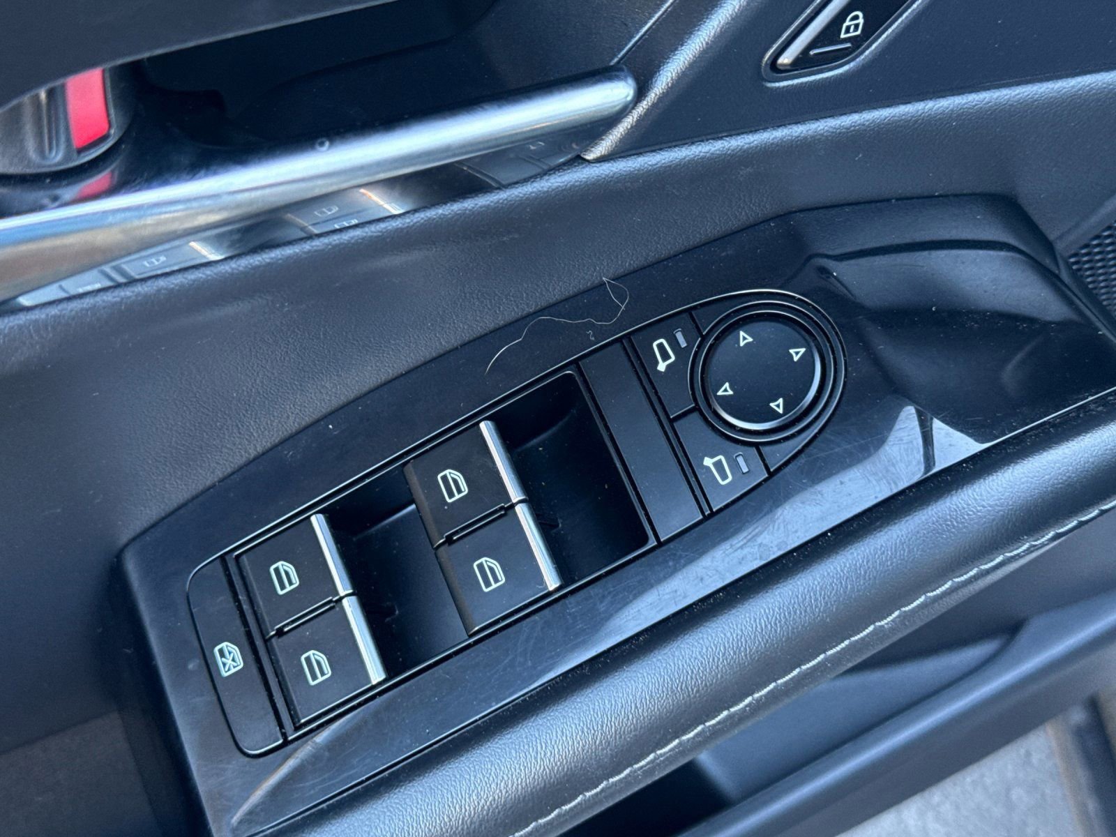 Used 2024 MAZDA CX-30 AWD 2.5 S w/ Preferred Package image 11