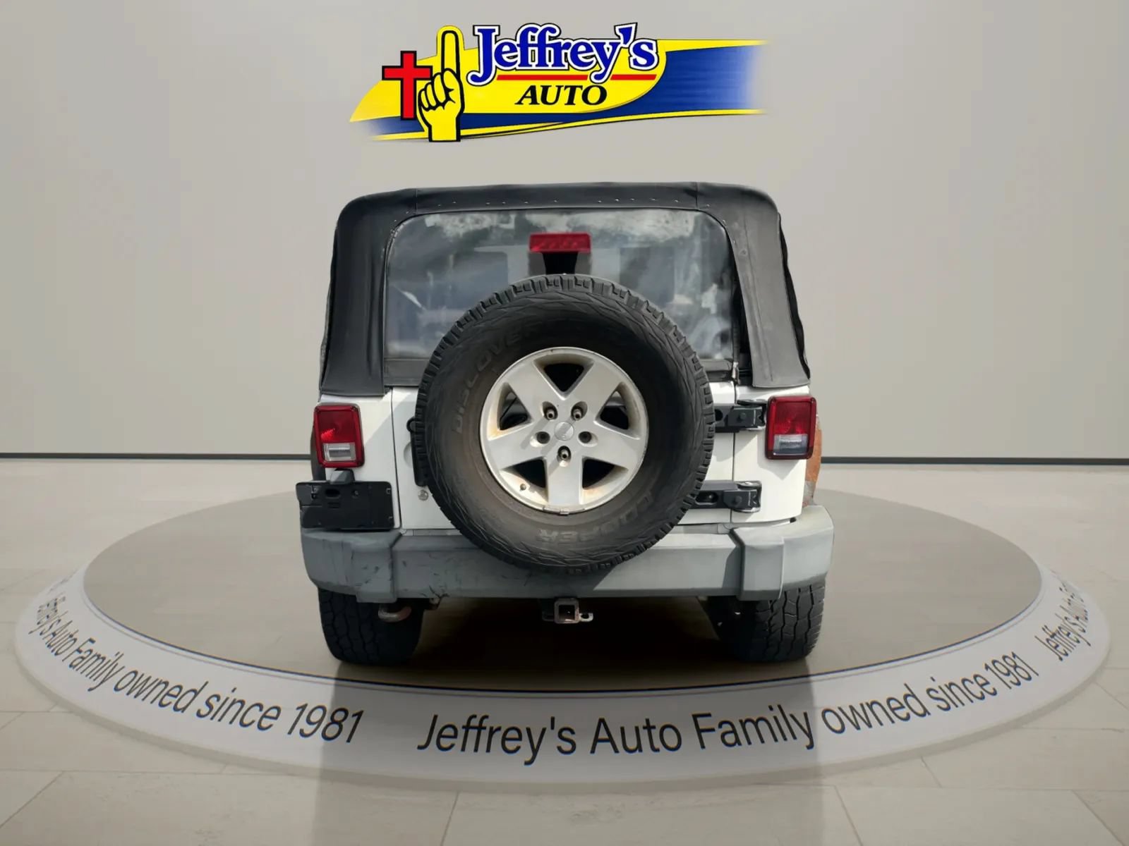 Used 2009 Jeep Wrangler X AWD/4WD image 4