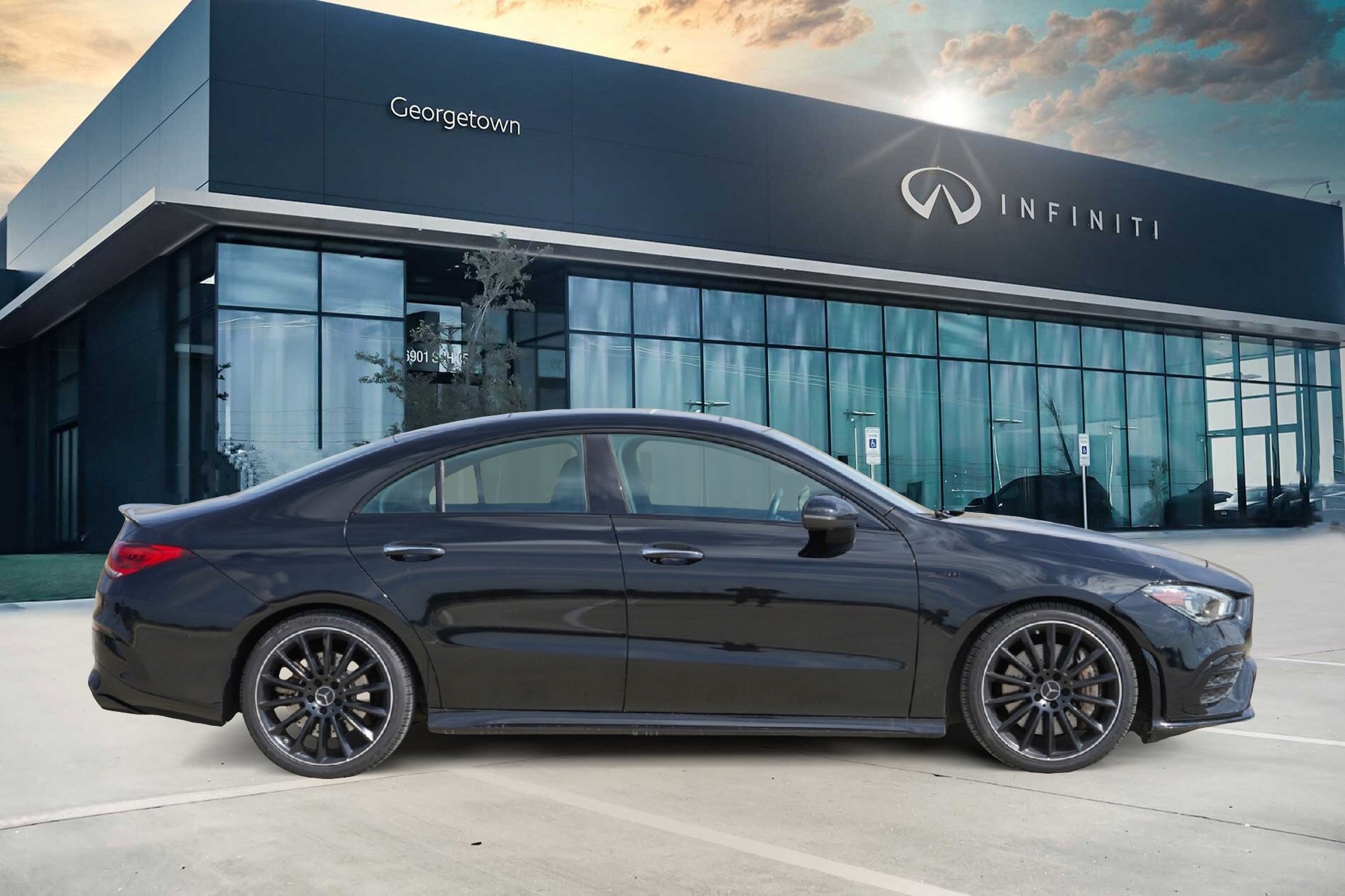 Used 2022 Mercedes-Benz CLA 35 AMG 4MATIC image 3