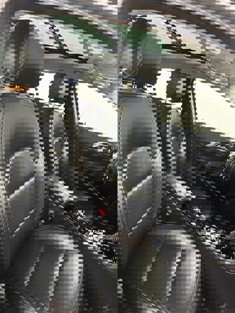 Used 2017 INFINITI QX30 Premium w/ Navigation Package image 38