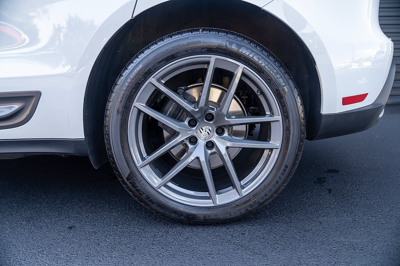 Certified 2026 Porsche Macan Turbo AWD/4WD image 26