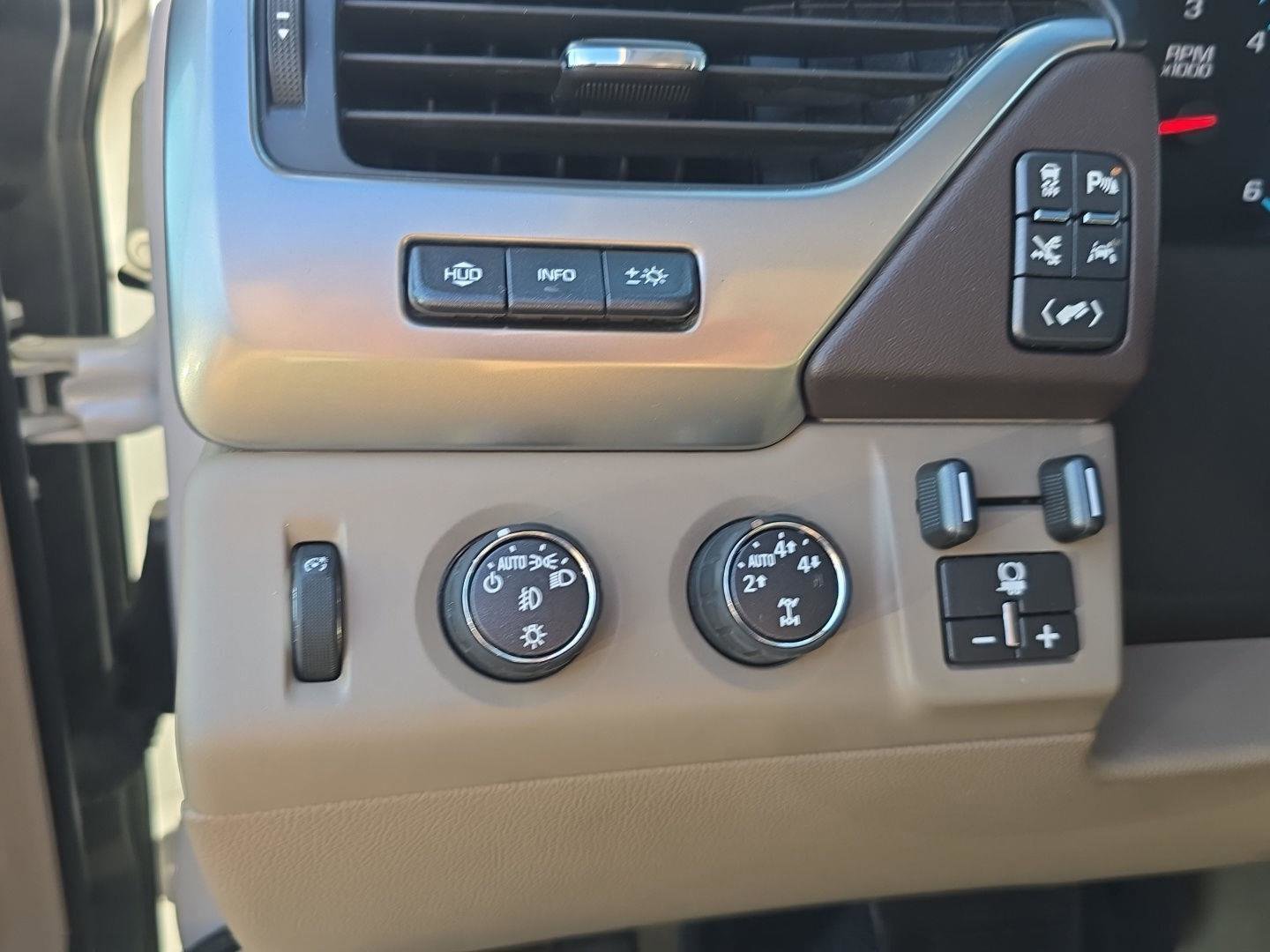 Used 2016 Chevrolet Tahoe LTZ image 19