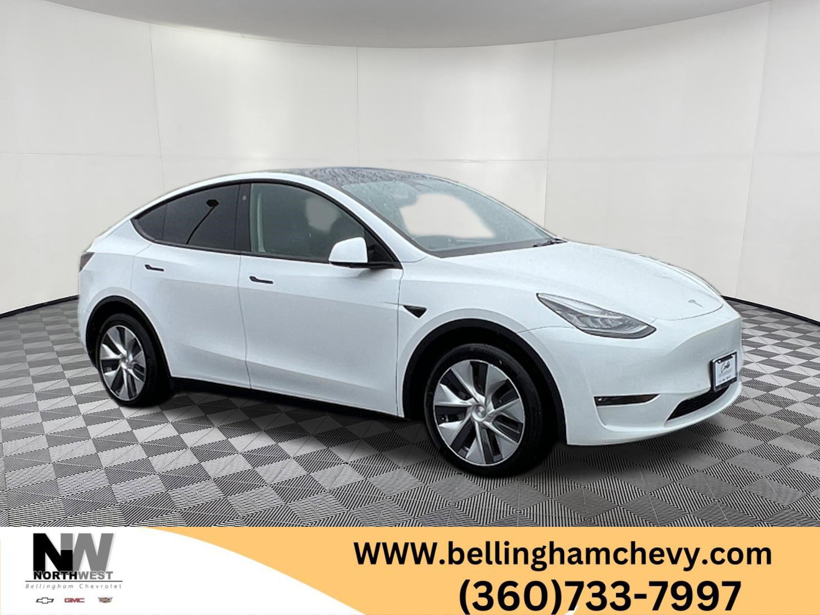 Used 2021 Tesla Model Y Long Range AWD/4WD image 1