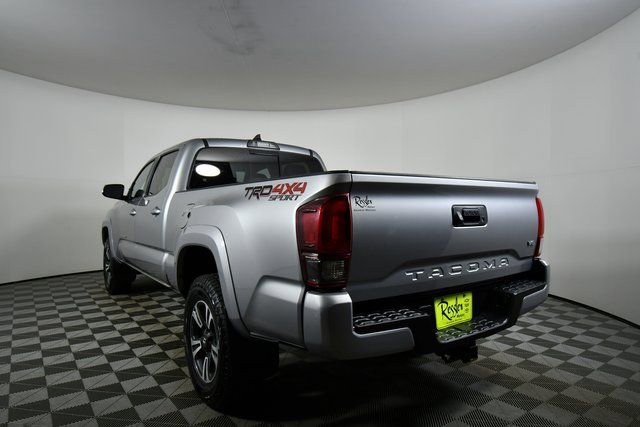Used 2019 Toyota Tacoma TRD Sport image 13