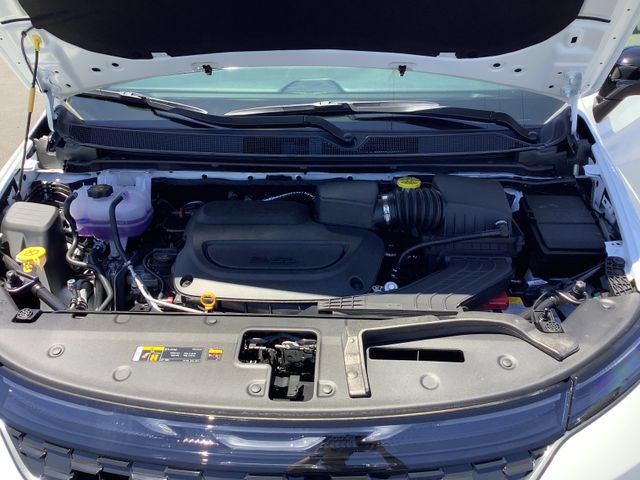 New 2027 Chrysler Pacifica Limited FWD image 45