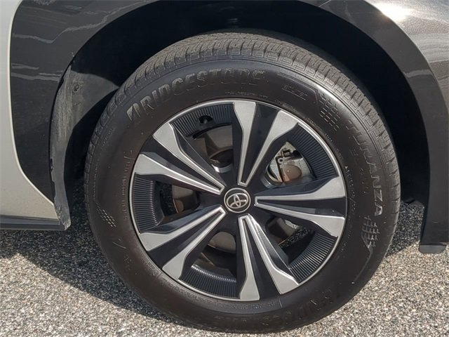 Used 2025 Toyota bZ4X XLE image 11