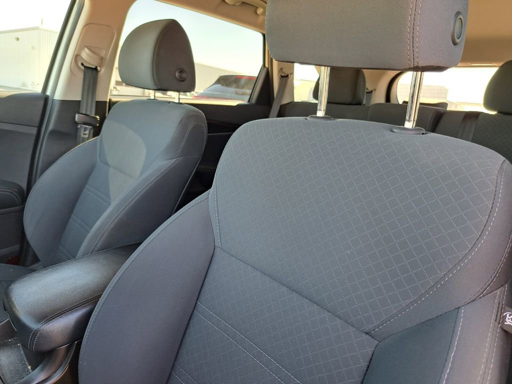 Used 2019 Kia Sorento L image 18