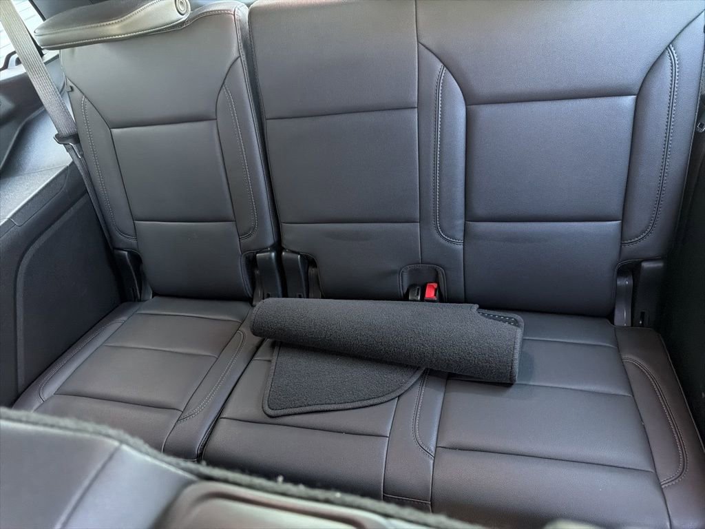 Used 2023 Chevrolet Tahoe LT w/ Luxury Package AWD/4WD image 10