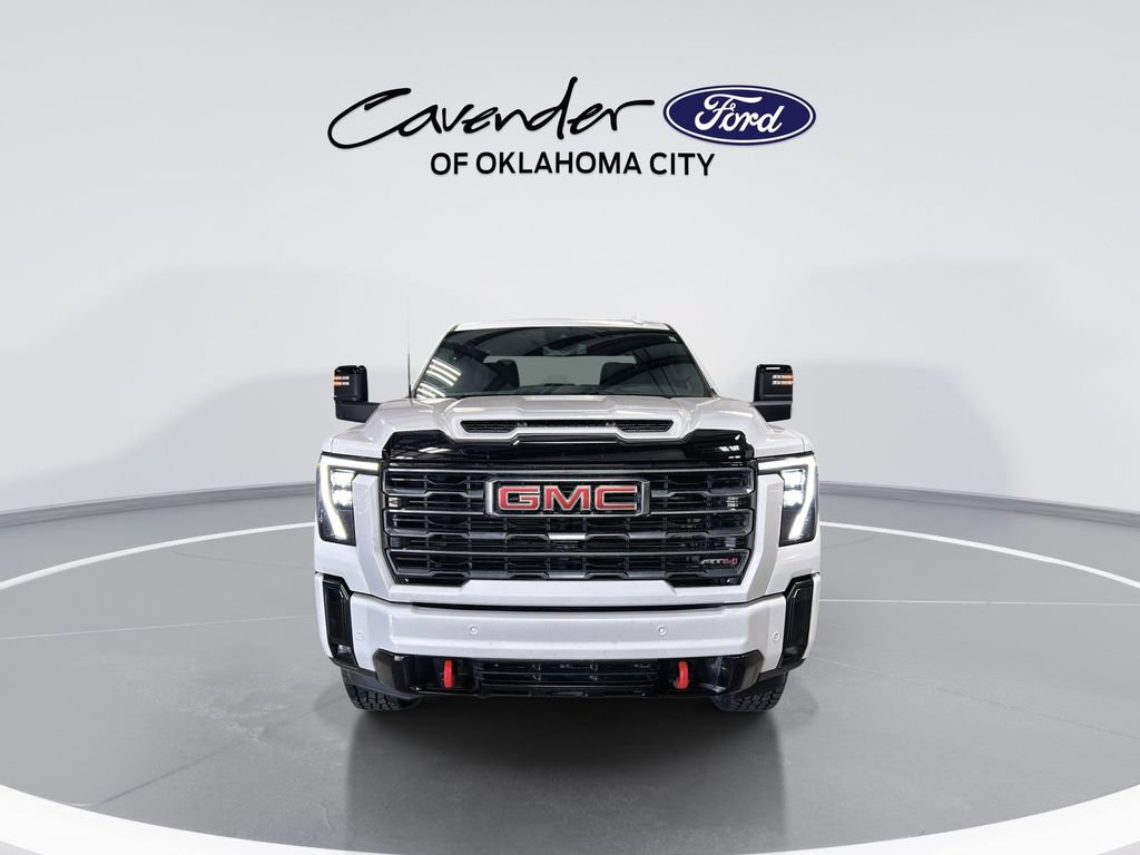 Used 2025 GMC Sierra 2500 AT4 AWD/4WD image 3