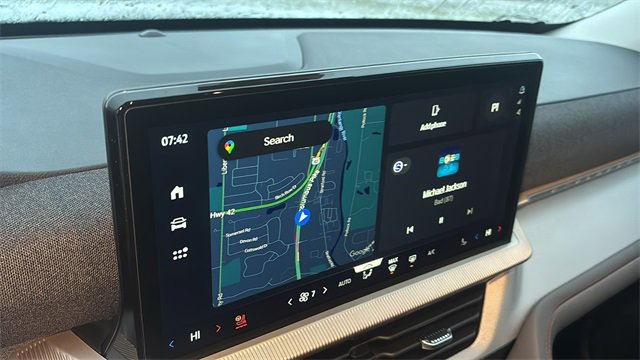 New 2025 Ford Explorer Active w/ Active Comfort Package image 16