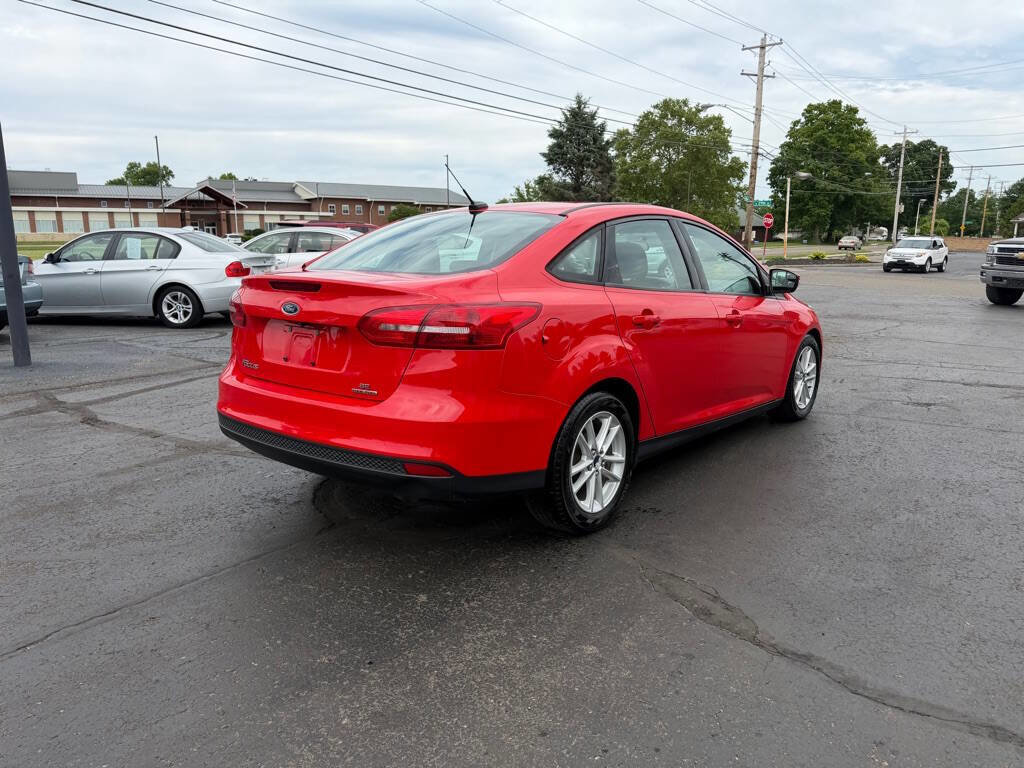 Used 2015 Ford Focus SE FWD image 7