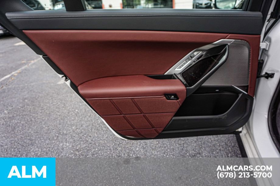 Used 2025 BMW i7 eDrive50 w/ M Sport Package image 57