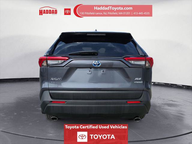 Certified 2021 Toyota RAV4 XLE Premium AWD/4WD image 4