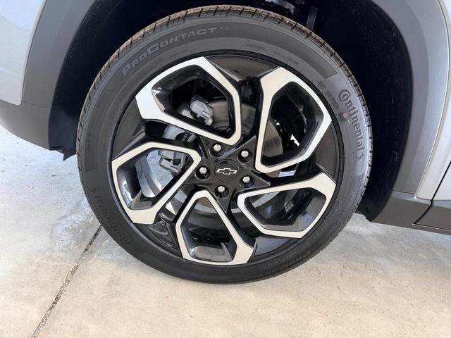 New 2026 Chevrolet Trax RS w/ Driver Confidence Package FWD image 12