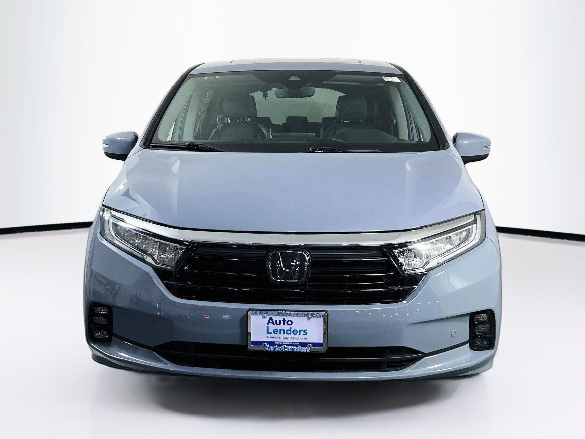 Used 2023 Honda Odyssey Touring image 2