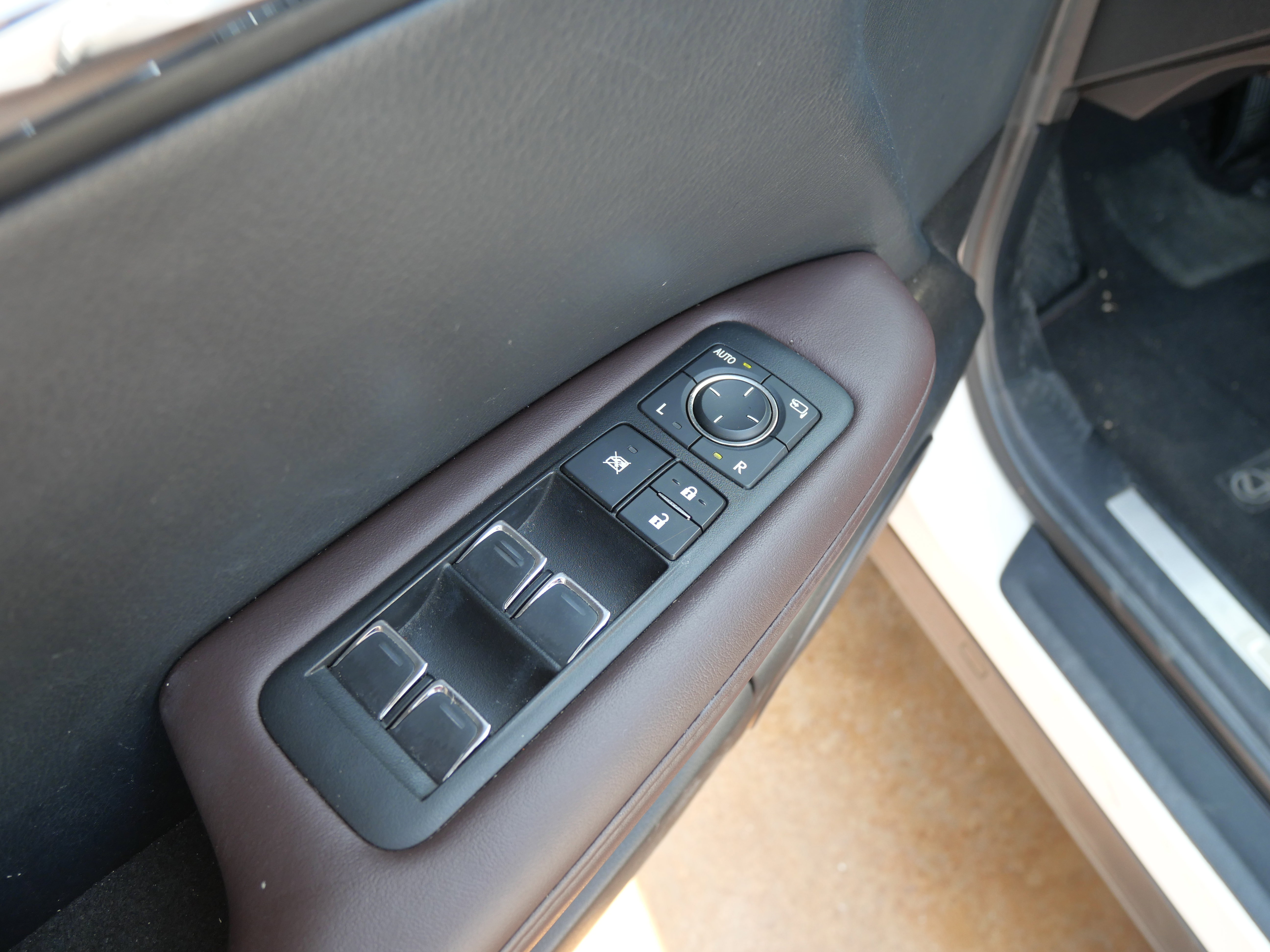 Used 2019 Lexus RX 350 FWD image 7