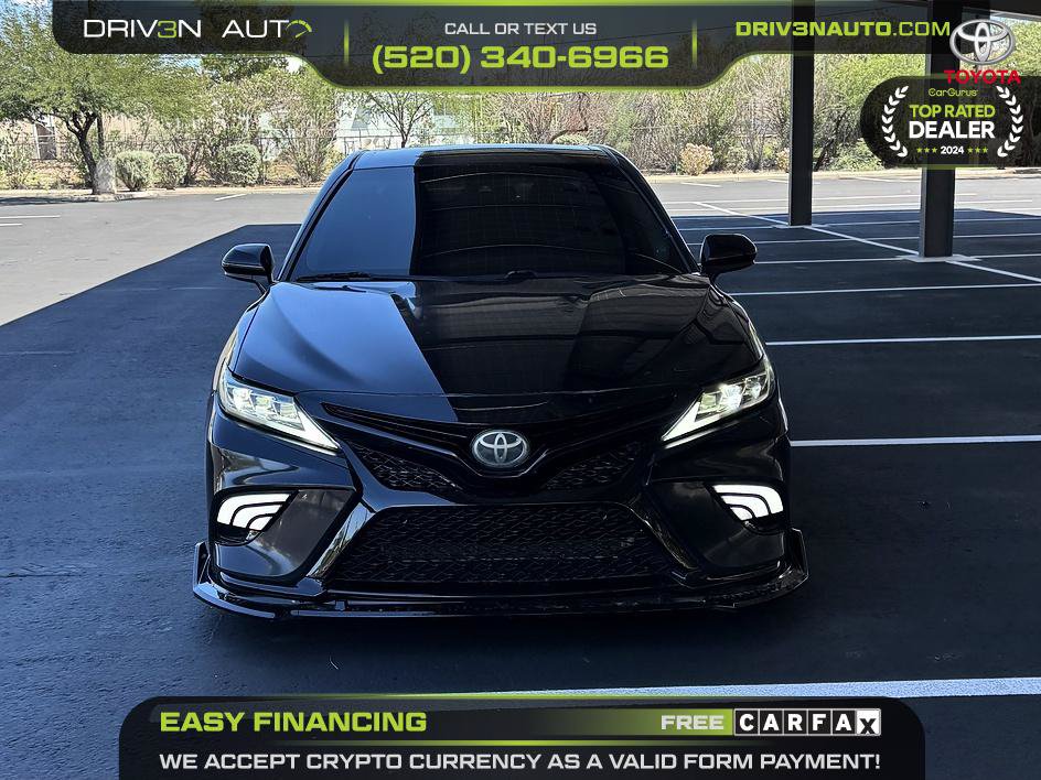 Used 2020 Toyota Camry SE w/ Carpet Mat Package FWD image 2
