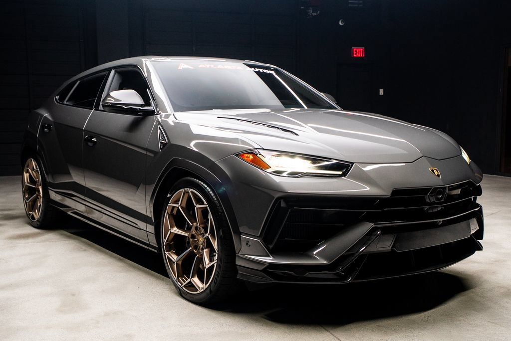 Used 2023 Lamborghini Urus Performante AWD/4WD image 9