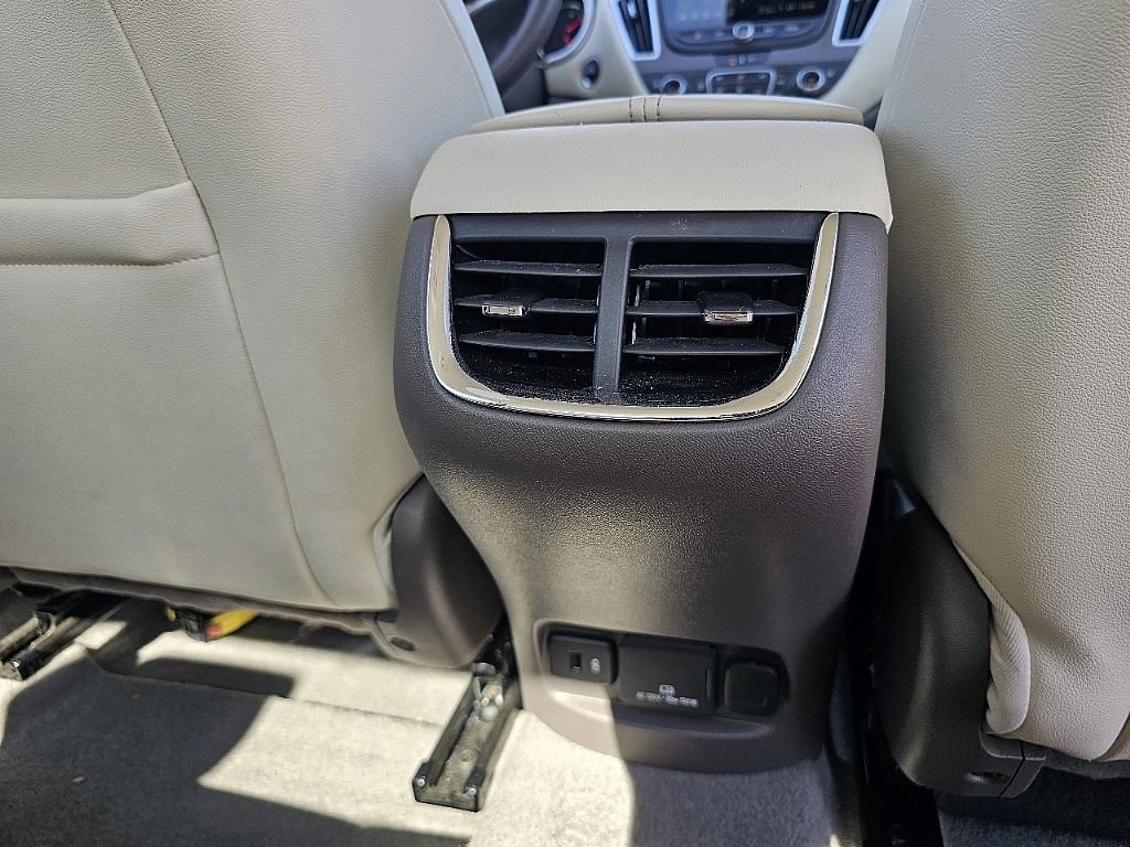 Used 2024 Chevrolet Malibu LT image 21