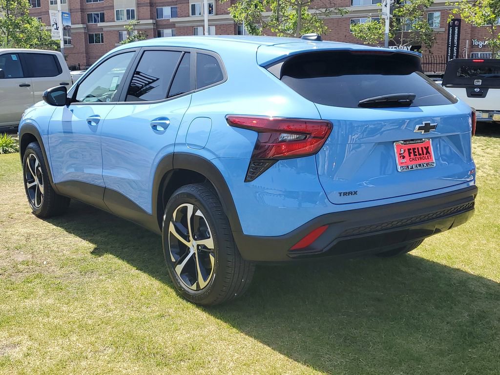 Used 2024 Chevrolet Trax RS image 5