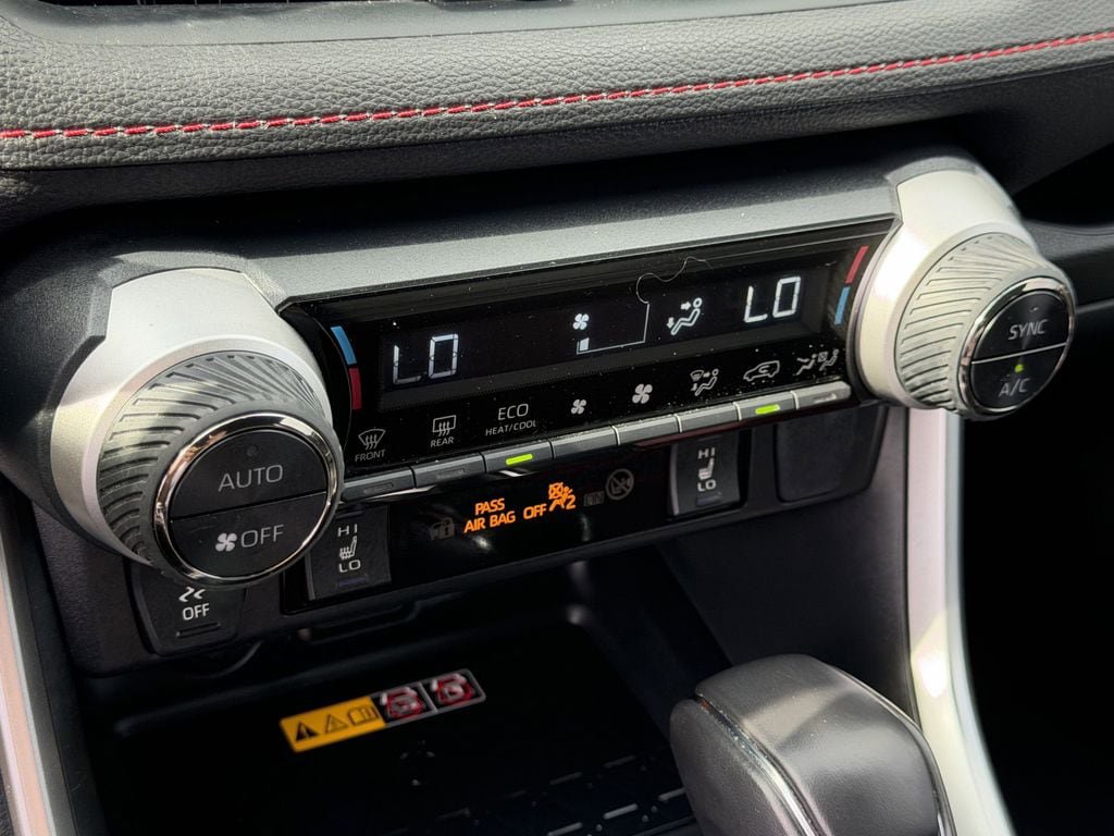 Certified 2025 Toyota RAV4 XSE AWD/4WD image 20